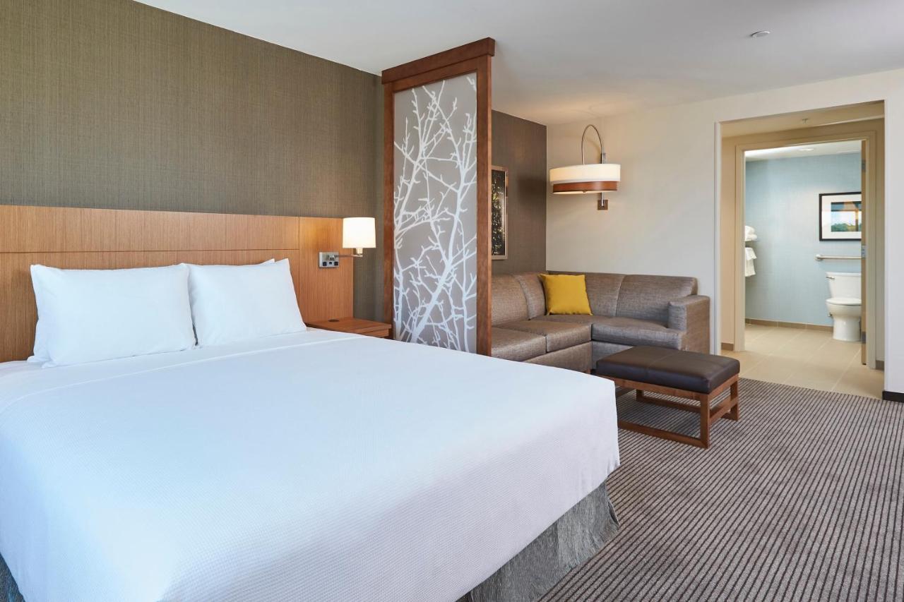 Hotel Hyatt Place Toronto/mississauga Centre 4*
